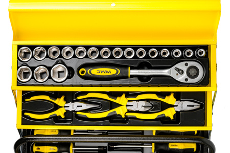 Zestaw narzędziowy 60 elementów + metalowa skrzynka WMC