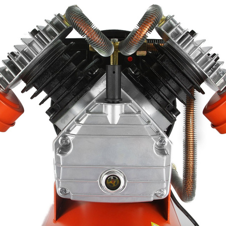 Kompresor olejowy 2-tłokowy ze zbiornikiem o pojemności 50l BJC