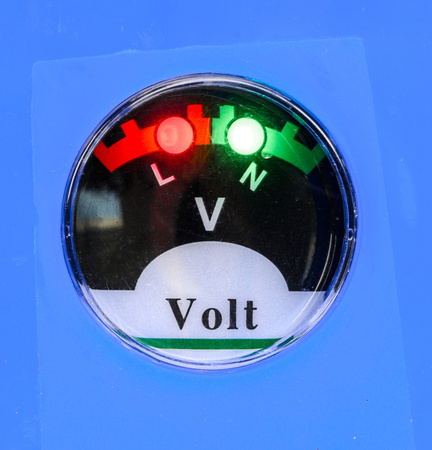 Opryskiwacz akumulatorowy ciśnieniowy plecakowy elektryczny 4 dysze 20l GEKO