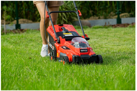 Kosiarka akumulatorowa do trawy bezszczotkowa 36V 2x4Ah system 2x18V 43cm YT-85224 YATO