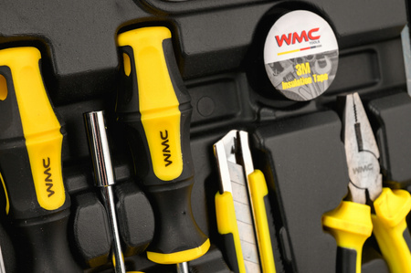 Zestaw narzędziowy klucze nasadowe wkrętaki bity nasadki walizka 650 elem. WMC
