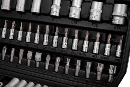 Zestaw kluczy nasadowych w walizce 108 szt CHROME VANADIUM MAR-POL