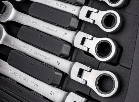 Klucze Płasko Oczkowe z Grzechotką Łamaną 8-32mm 13el FALON-TECH