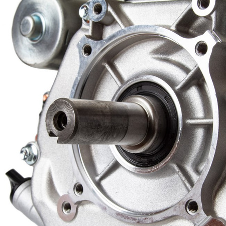 Silnik spalinowy z rozrusznikiem spalinowy benzynowy 15KM wał 25mm MAR-POL