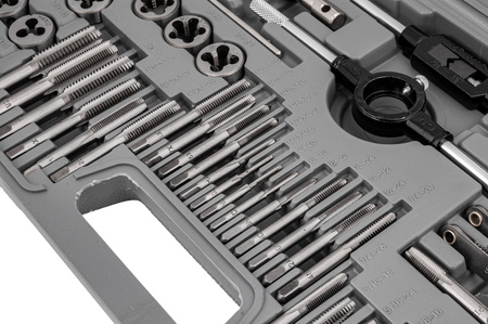 Zestaw narzynki gwintowniki kalibrowniki 60 sztuk