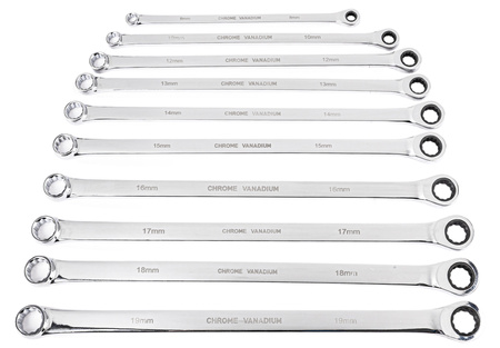 Zestaw klucze oczkowe z grzechotką do napinaczy 10 elem. 8-19 mm FALON-TECH