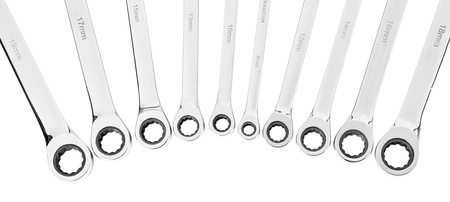 Zestaw klucze oczkowe z grzechotką do napinaczy 10 elem. 8-19 mm FALON-TECH