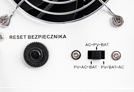 Przetwornica solarna UPS SINUSPRO 2500S (24V/2500W) VOLT POLSKA