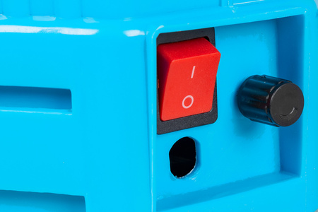 Opryskiwacz akumulatorowy ciśnieniowy plecakowy elektryczny 5 dysz 16L AL-FA