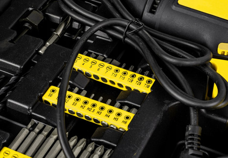 Zestaw narzędziowy warsztatowy wiertarka młotek wkrętaki bity szczypce 59el WMC