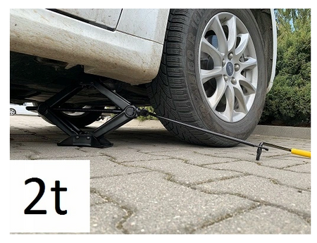 Podnośnik samochodowy lewarek trapezowy 2T z grzechotką kół i pokrowcem SILVER