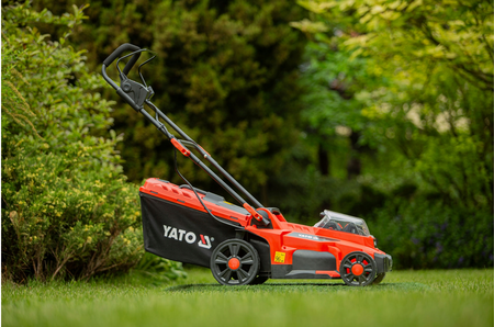 Kosiarka akumulatorowa do trawy mocna 36V 2x18V 2x4Ah 37 cm YT-85222 YATO