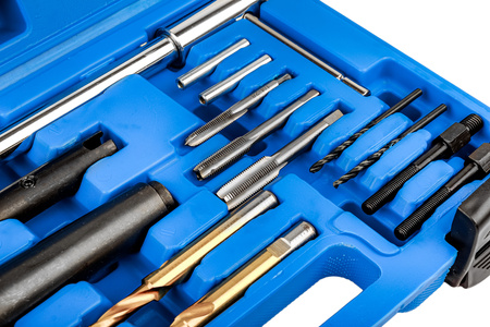 Zestaw do demontażu wyciągania wykręcania urwanych świec żarowych żarników FALON-TECH