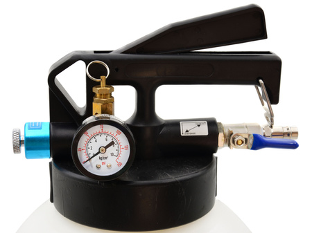 Pompa pneumatyczna do napełniania oleju w skrzyniach biegów + adaptery 13szt GEKO