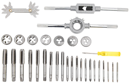 Zestaw narzynki gwintowniki kalibrowniki M3-M12 32 el GEKO