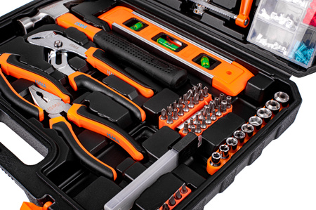 Zestaw narzędziowy klucze nasadowe wkrętaki bity 180 el. ISMA