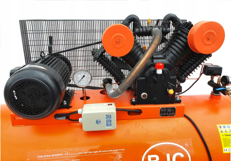 Kompresor olejowy 4-tłokowy ze zbiornikiem o pojemności 500L, 12bar BJC