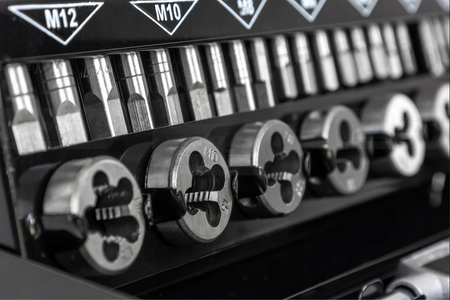 Zestaw narzynki gwintowniki kalibrowniki 32 szt M3-M12 walizka SCHEPPACH