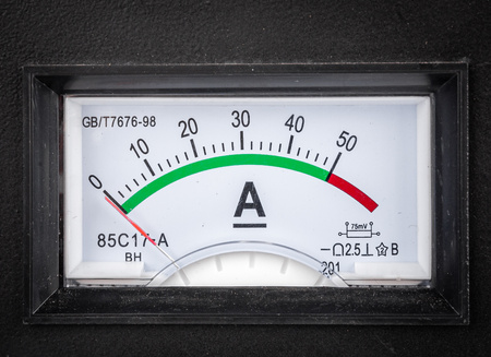 Prostownik z Funkcją Szybkiego Ładowania GZL-30 30A 12V/24V MAR-POL