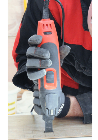 Renowator urządzenie wielofunkcyjne szlifierka oscylacyjna 300w YATO + akcesoria