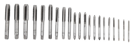 Zestaw narzynki gwintowniki kalibrowniki M3-M12 32 el GEKO