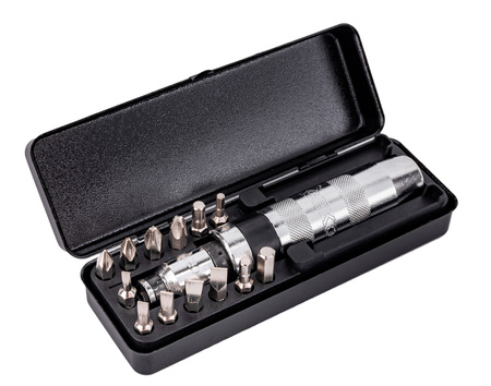 Wrętak udarowy wykrętak śrubokręt +13 bitów GEKO