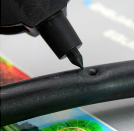 Przebijak dziurkacz do rury nawadniającej mikrozraszaczy nawadniania VOLT POLSKA